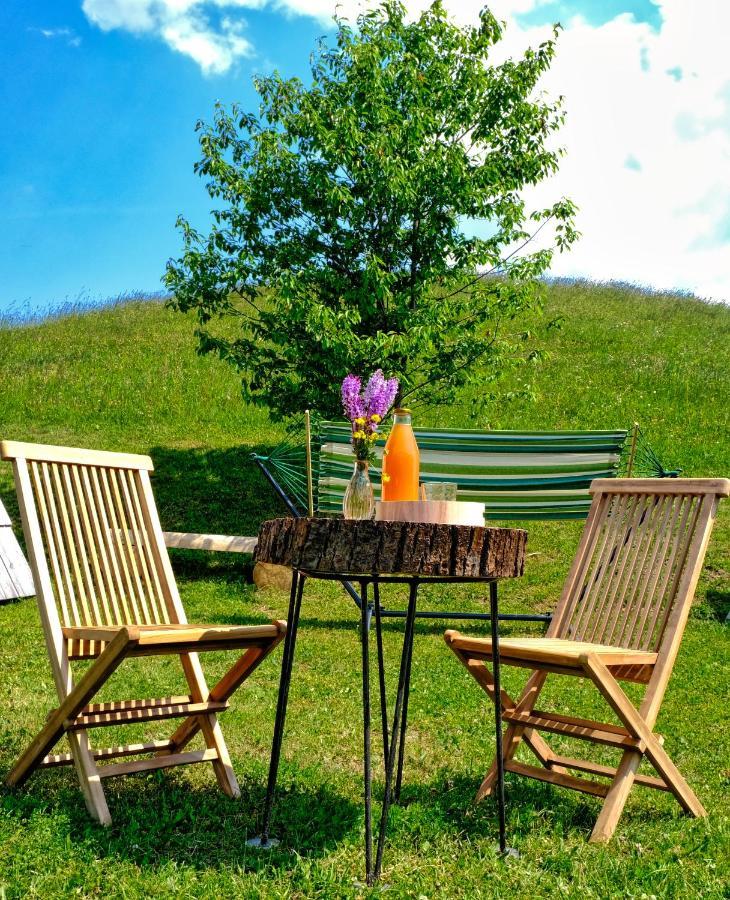 Hotel Glamping Brodej Vitanje Exterior foto