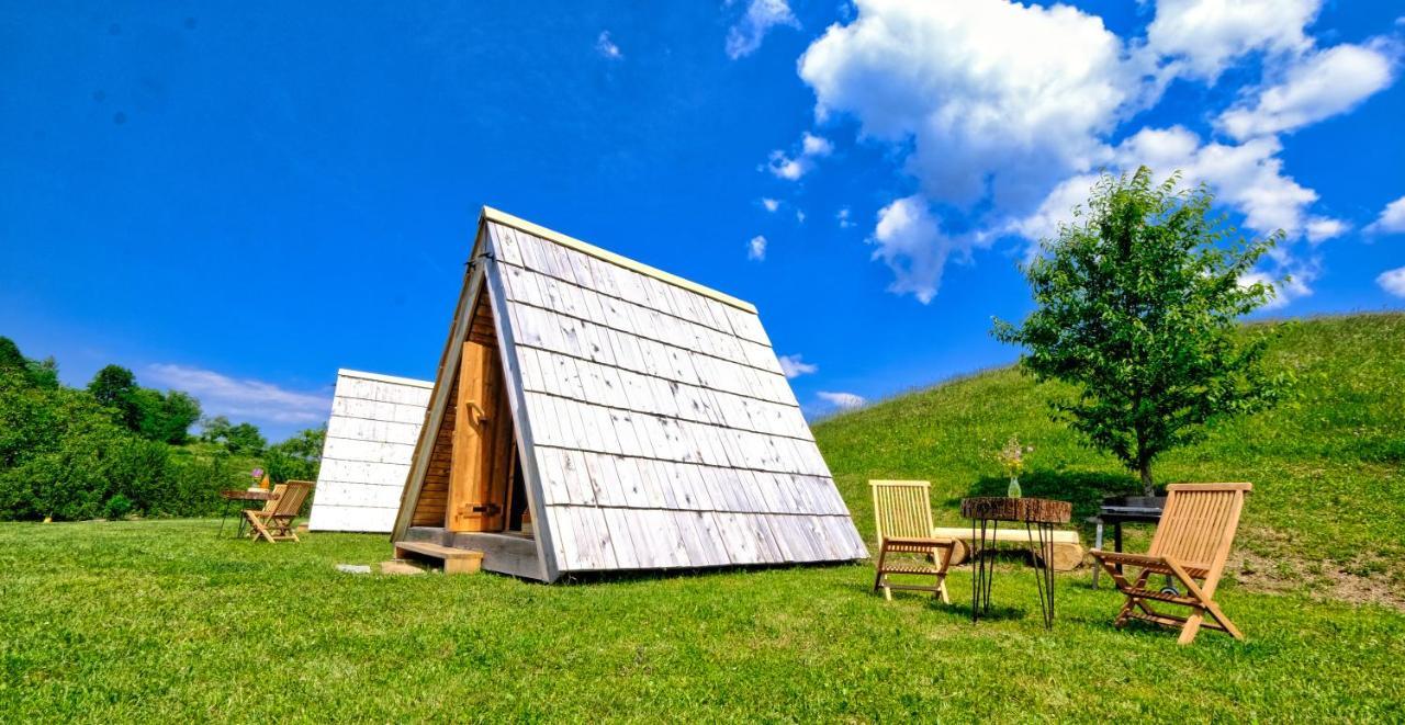Hotel Glamping Brodej Vitanje Exterior foto