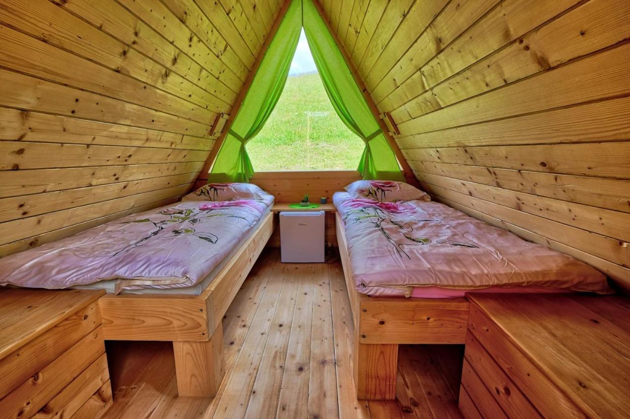 Hotel Glamping Brodej Vitanje Exterior foto